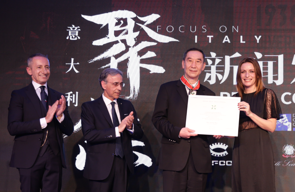 1556091438.png 1556091438.png